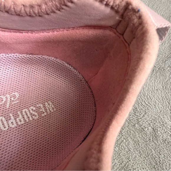 Clove Classic Nursing Clarino Vegan Leather Elastic Cushion Sneaker Shoe Pink Up - Picture 11 of 17